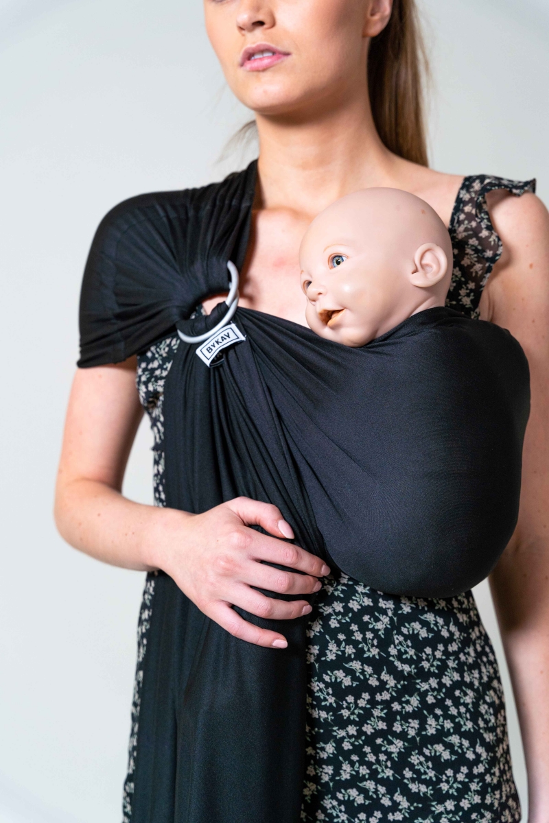 rekruut Kruis aan Bouwen op AQUA Wrap Water Babycarrier | AQUAcarrier | Colour Black • ByKay - ByKay.com